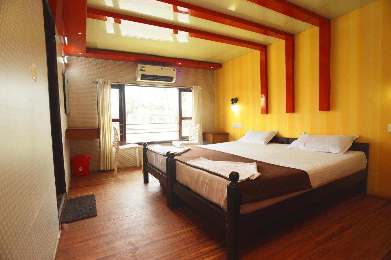 Harmony Houseboats Ξενοδοχείο Alappuzha Εξωτερικό φωτογραφία